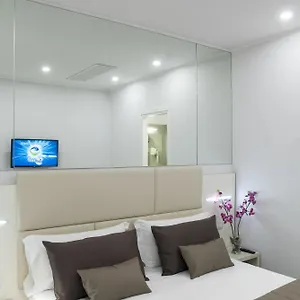 Merulana Holidays Penzion
